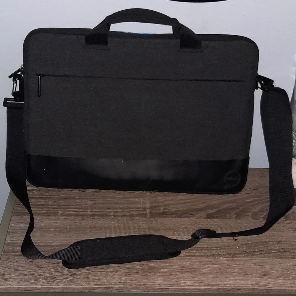 Black and gray Dell laptop bag